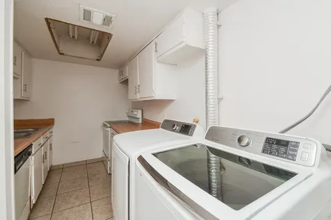 9009 Richmond Avenue 411 Houston TX 77063