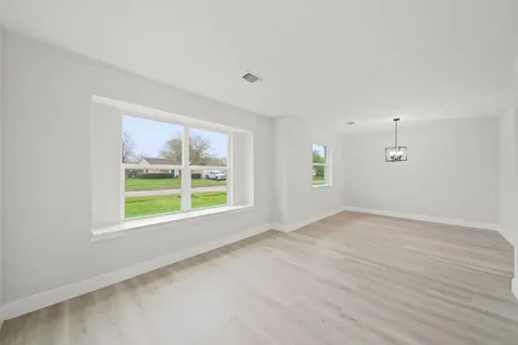 7435 Neal Ridge Drive Houston TX 77489