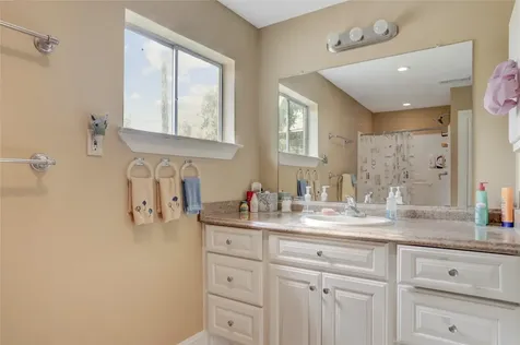 30523 Plantation Drive 37 Damon TX 77486