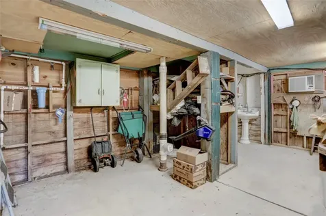 30523 Plantation Drive 37 Damon TX 77486