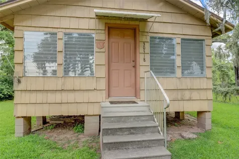 30523 Plantation Drive 37 Damon TX 77486