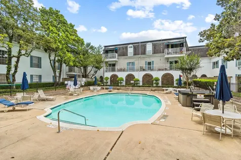 2601 Bellefontaine Street B219 Houston TX 77025