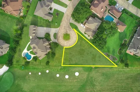 26 Naples Siding Court Montgomery TX 77356