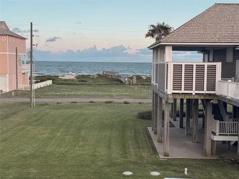 2408 Sandpiper Crystal Beach TX 77650