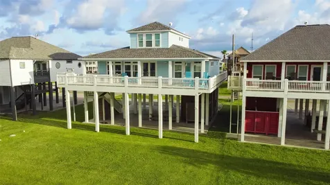 2408 Sandpiper Crystal Beach TX 77650