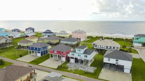 2408 Sandpiper Crystal Beach TX 77650