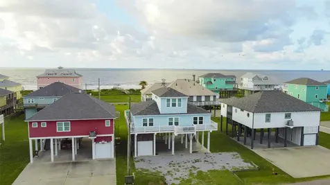 2408 Sandpiper Crystal Beach TX 77650
