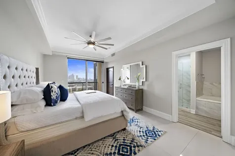 3333 Allen Parkway 2006 Houston TX 77019