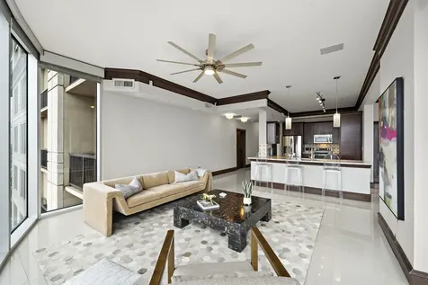 3333 Allen Parkway 2006 Houston TX 77019