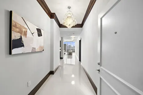 3333 Allen Parkway 2006 Houston TX 77019