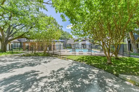 2601 S Braeswood Boulevard 105 Houston TX 77025