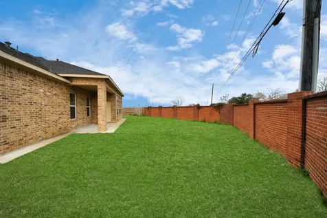 2003 Marthoman Drive Missouri City TX 77489