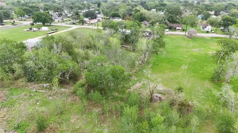 710 Palacios Street El Campo TX 77437