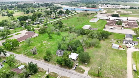 710 Palacios Street El Campo TX 77437