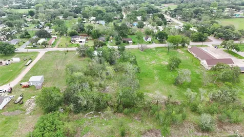 710 Palacios Street El Campo TX 77437