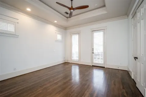 842 W 22nd Street Houston TX 77008