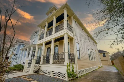 842 W 22nd Street Houston TX 77008