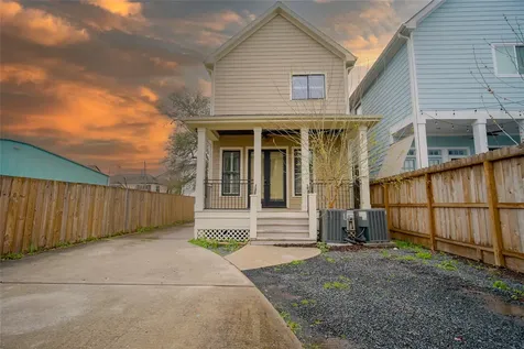 842 W 22nd Street Houston TX 77008