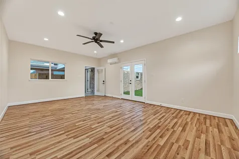 5638 Sanford Road Houston TX 77096