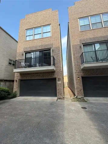 5313 Petty Street Houston TX 77007