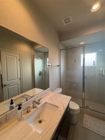 5313 Petty Street Houston TX 77007