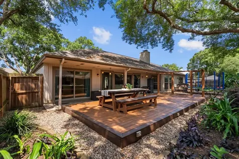 1626 Lake Bluff Drive El Lago TX 77586