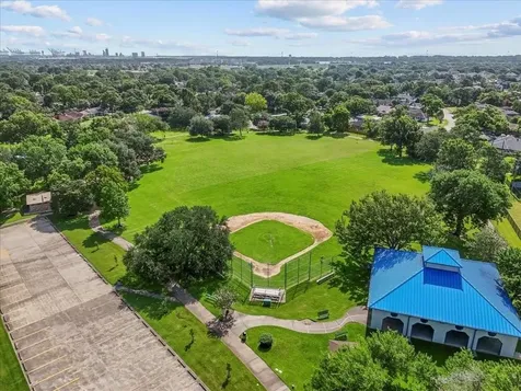 1626 Lake Bluff Drive El Lago TX 77586