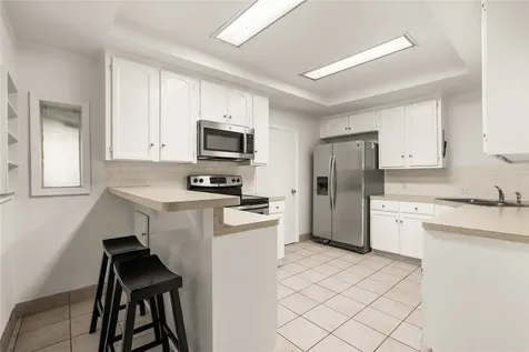 2202 W Main Street Houston TX 77098