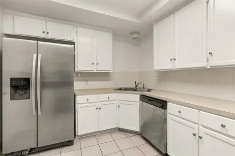 2202 W Main Street Houston TX 77098