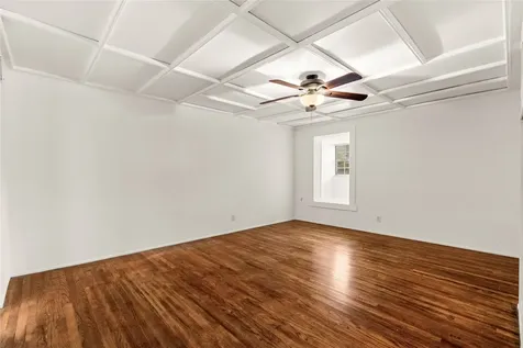 2202 W Main Street Houston TX 77098