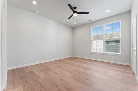 5904 Jasper Jones Way Houston TX 77091