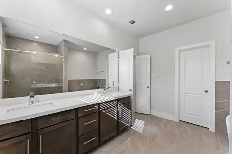 5904 Jasper Jones Way Houston TX 77091