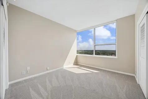 15 Greenway Plaza 14f Houston TX 77046