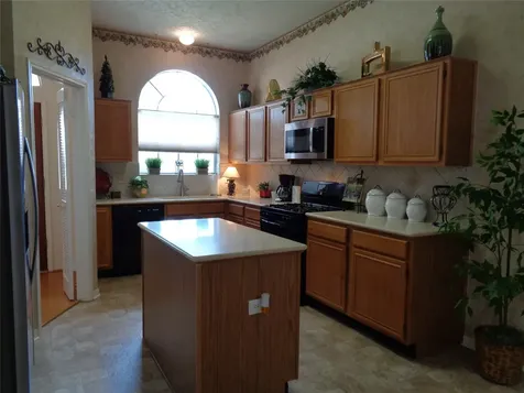 2617 15th Street N Texas City TX 77590