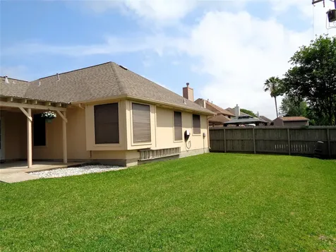 2617 15th Street N Texas City TX 77590