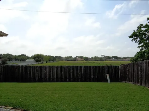 2617 15th Street N Texas City TX 77590