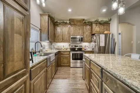 305 Thompson Street Madisonville TX 77864