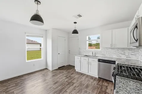 317 Road 5138 Cleveland TX 77327