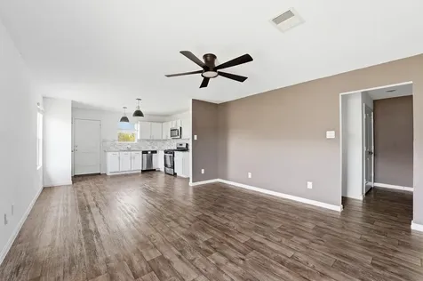 317 Road 5138 Cleveland TX 77327