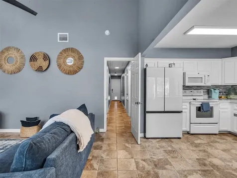 10109 Schaper Road Galveston TX 77554