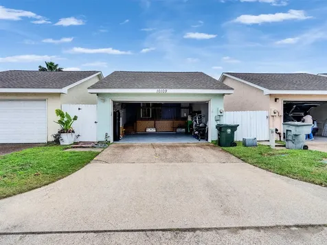10109 Schaper Road Galveston TX 77554
