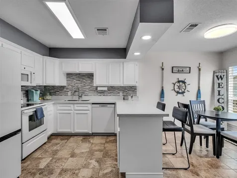 10109 Schaper Road Galveston TX 77554