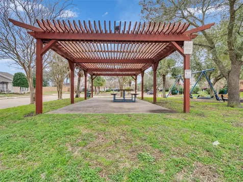 10109 Schaper Road Galveston TX 77554