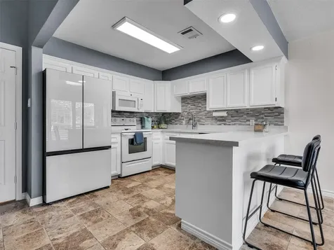 10109 Schaper Road Galveston TX 77554