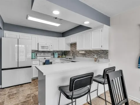 10109 Schaper Road Galveston TX 77554