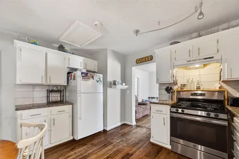 115 S Holmes Street La Porte TX 77571