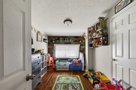 115 S Holmes Street La Porte TX 77571