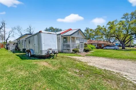 115 S Holmes Street La Porte TX 77571