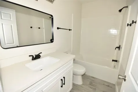 4322 Allen Street Houston TX 77007