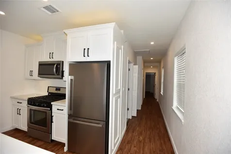 4322 Allen Street Houston TX 77007